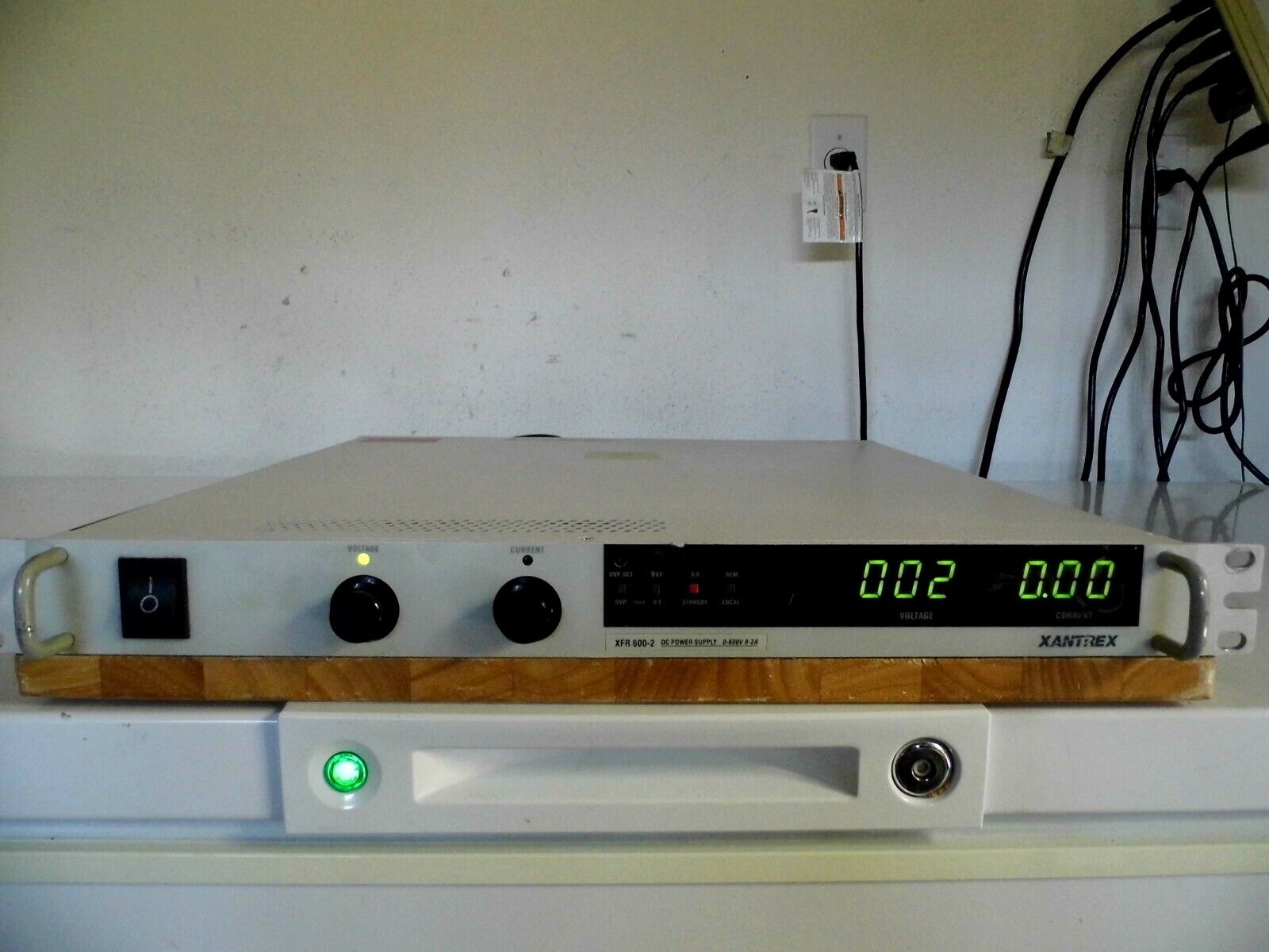 Xantrex XFR600-2 w/GPIB DC programmable power supply Xantrex XFR600-2 w/GPIB DC programmable power supply